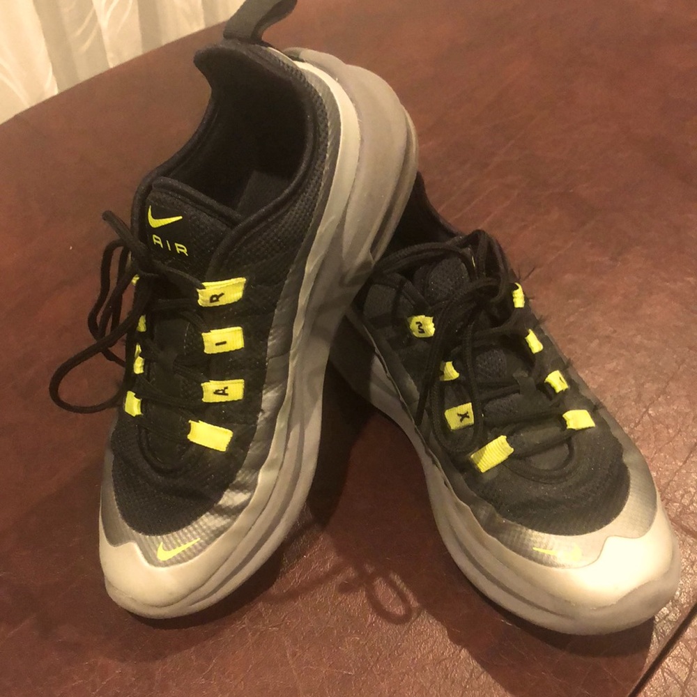Nike air max sneakers.